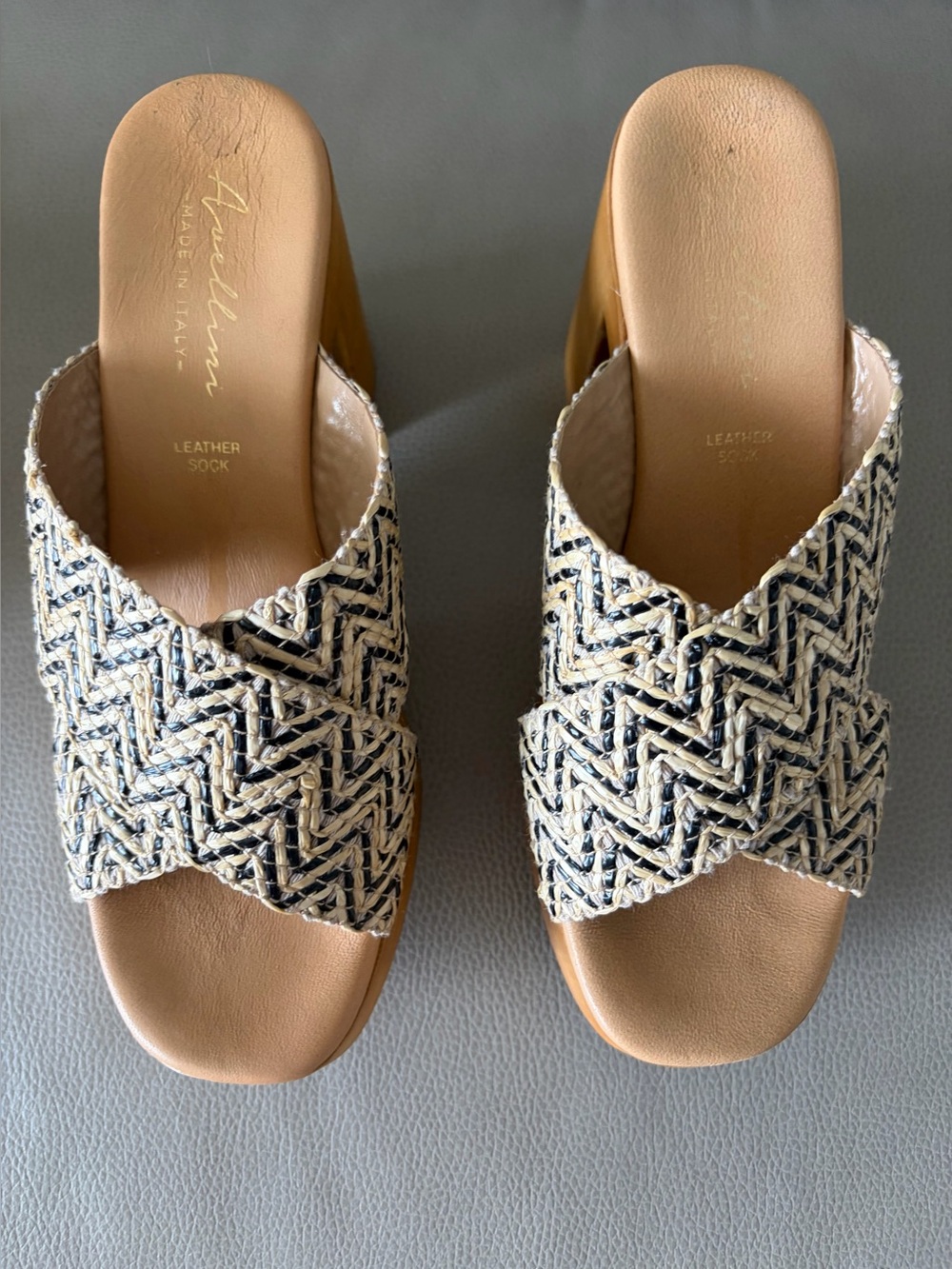 Tan Leather-Soled Woven Slide Sandals - Natural/Black size 8/39